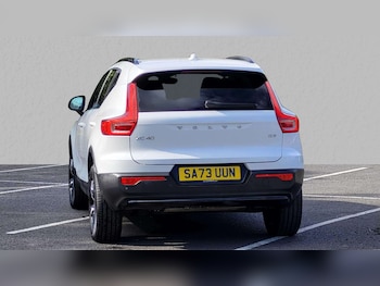 Used Volvo XC40 2023 for sale - 76442438: Photo
