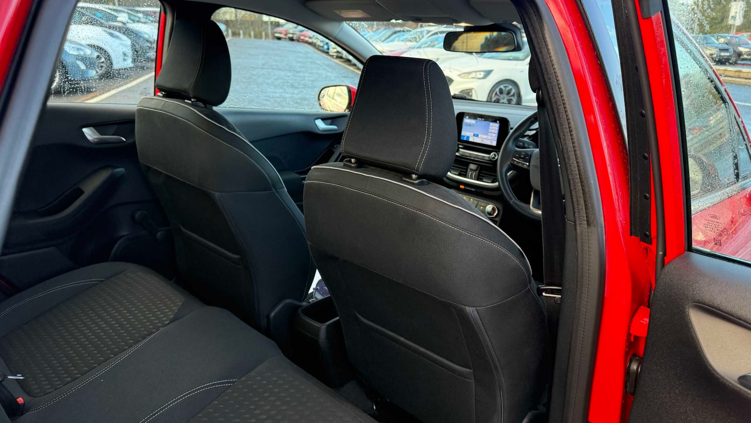 Used Ford Fiesta 2017 for sale - 76692099: Photo 12