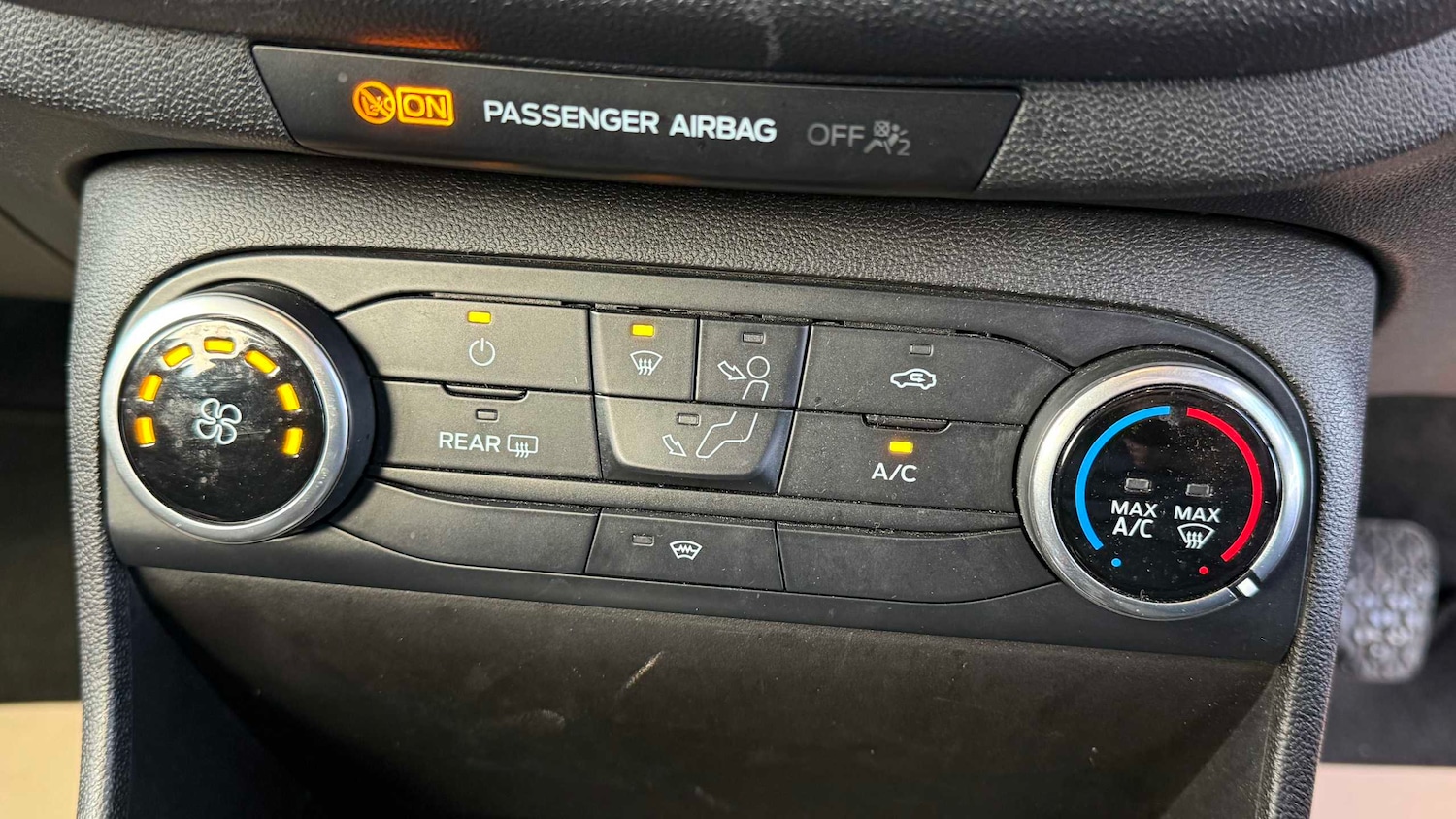 Used Ford Fiesta 2017 for sale - 76692099: Photo 17