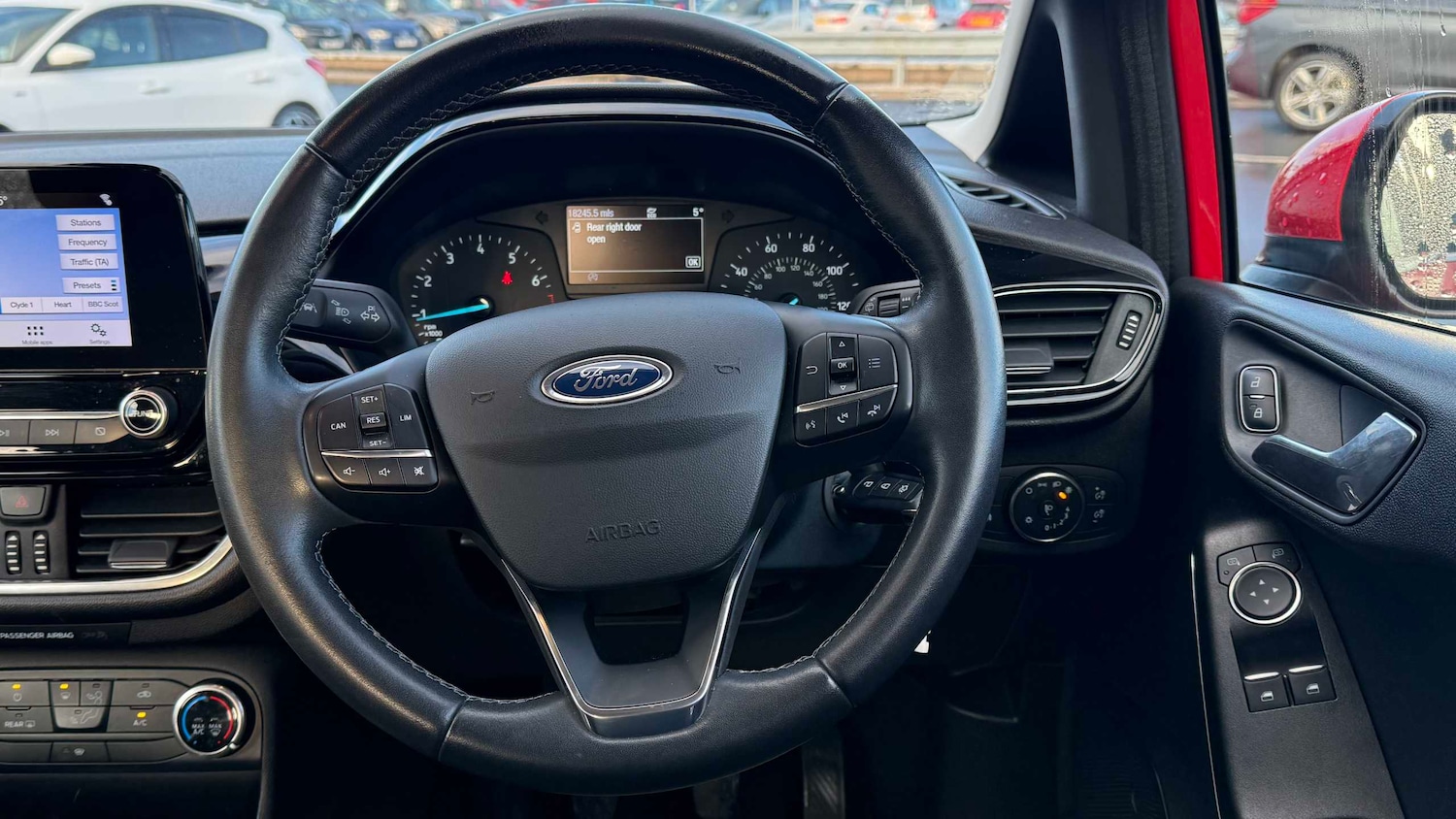 Used Ford Fiesta 2017 for sale - 76692099: Photo 19