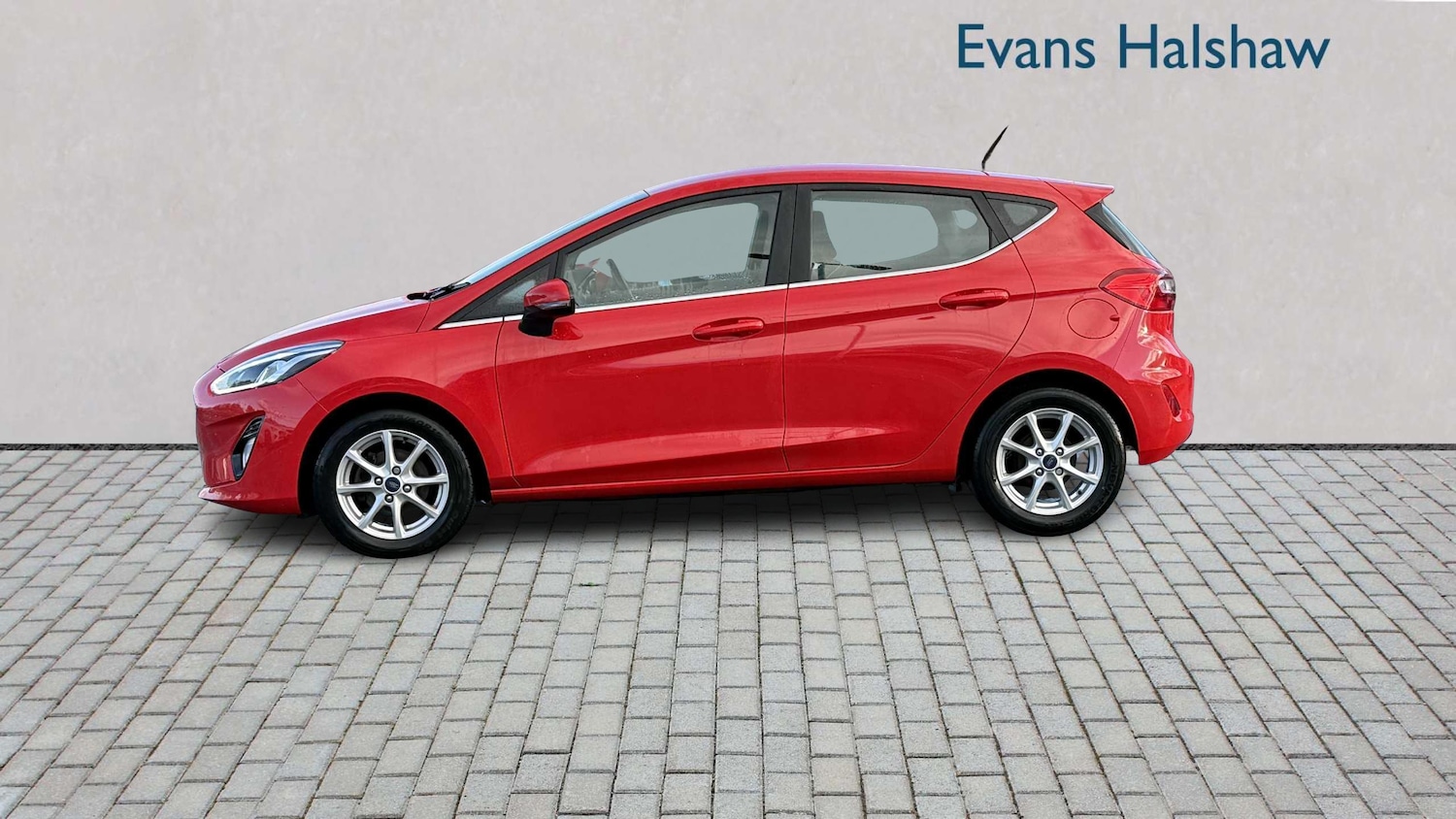 Used Ford Fiesta 2017 for sale - 76692099: Photo 4