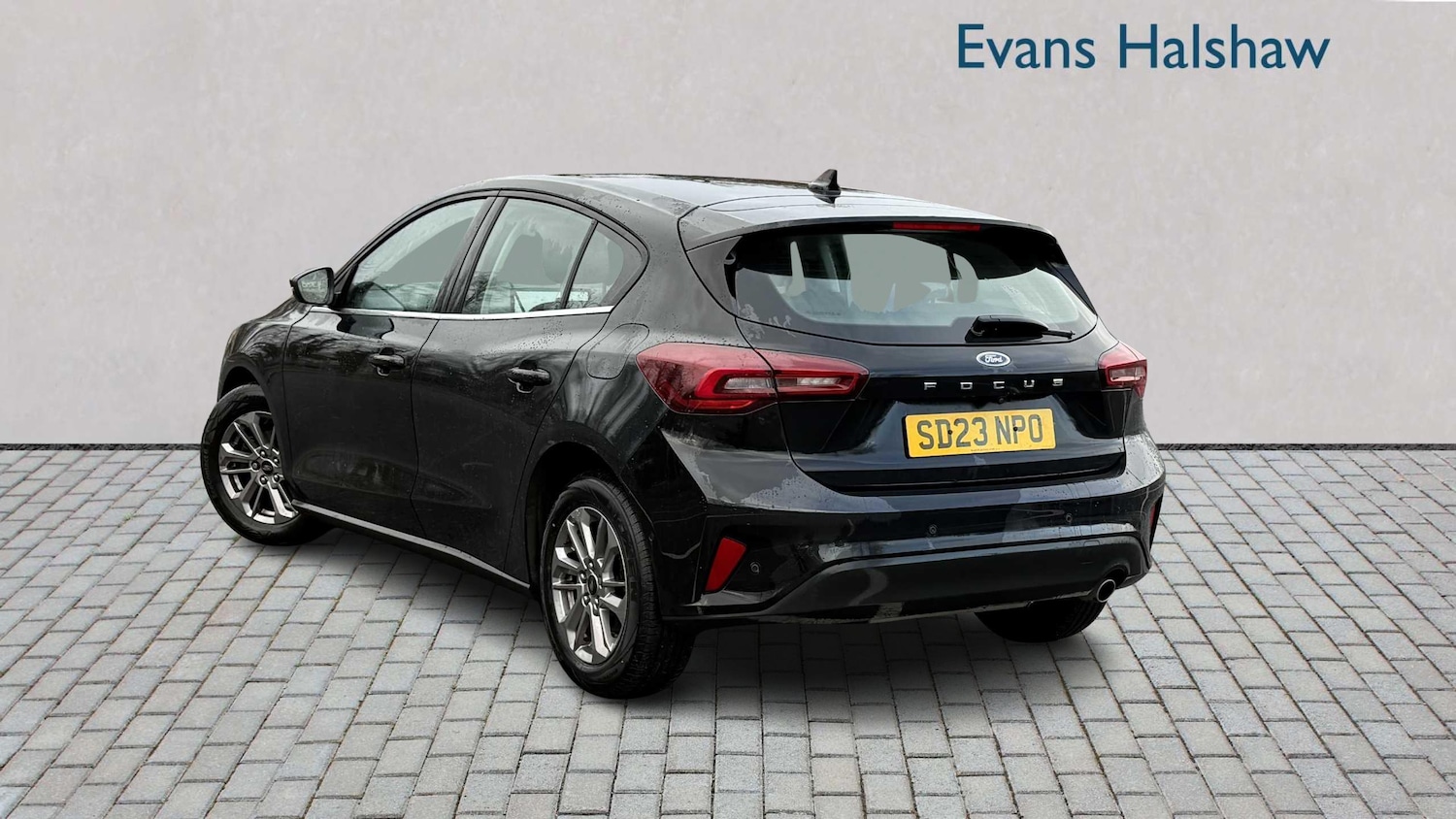 Used Ford Focus 2023 for sale - 76902445: Photo 2