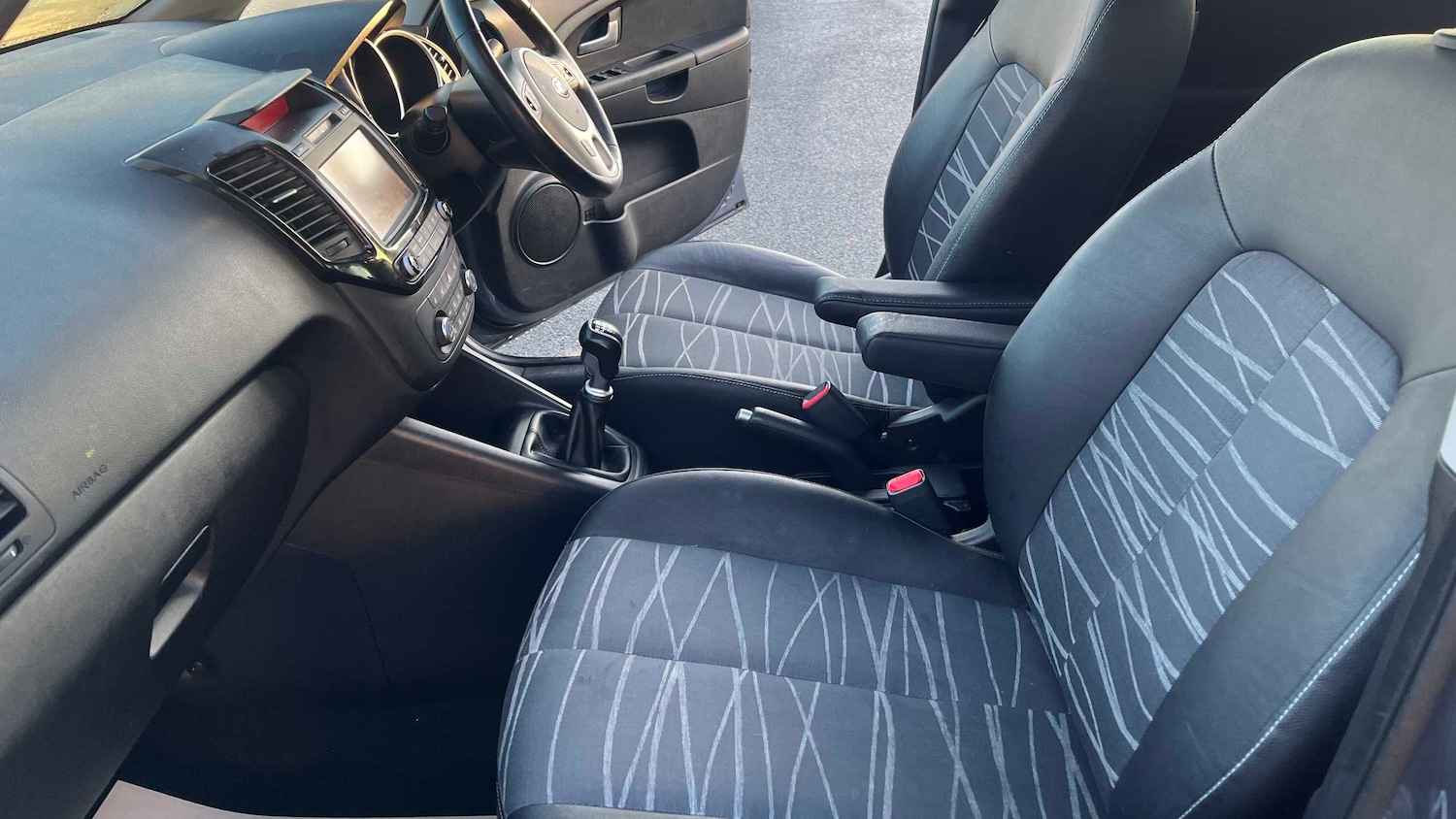 Used Kia Venga for sale - 76668965: Photo 11