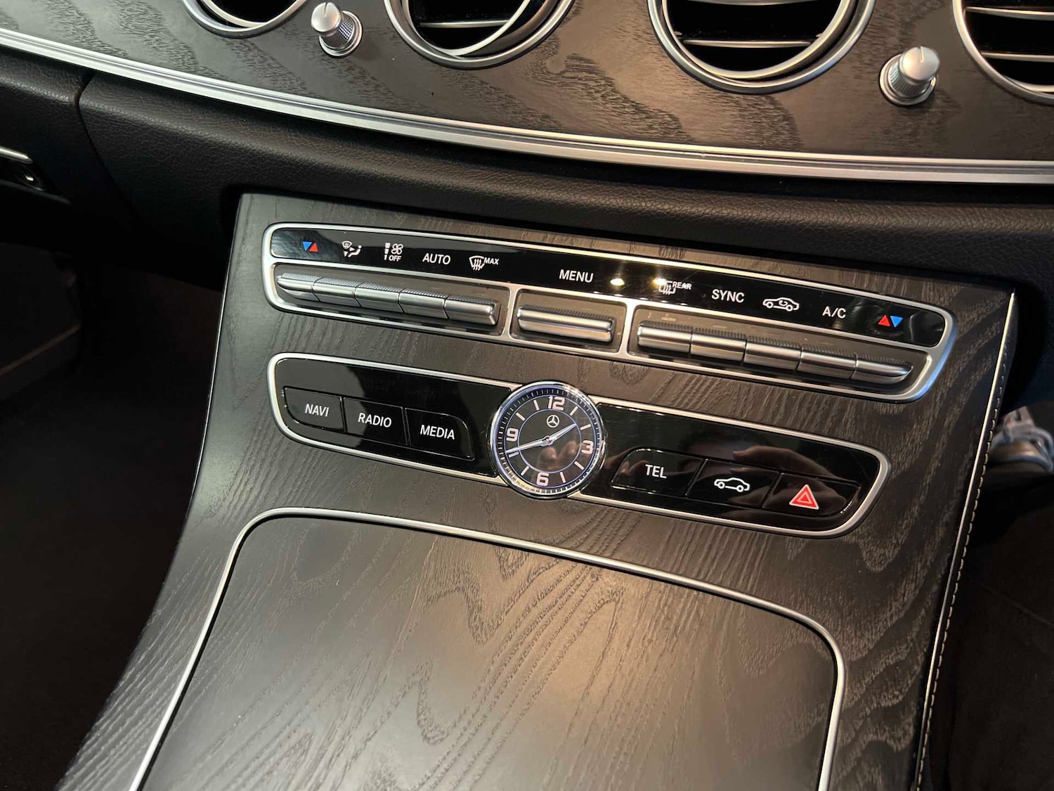 Used Mercedes-Benz E Class for sale - 77361491: Photo 20