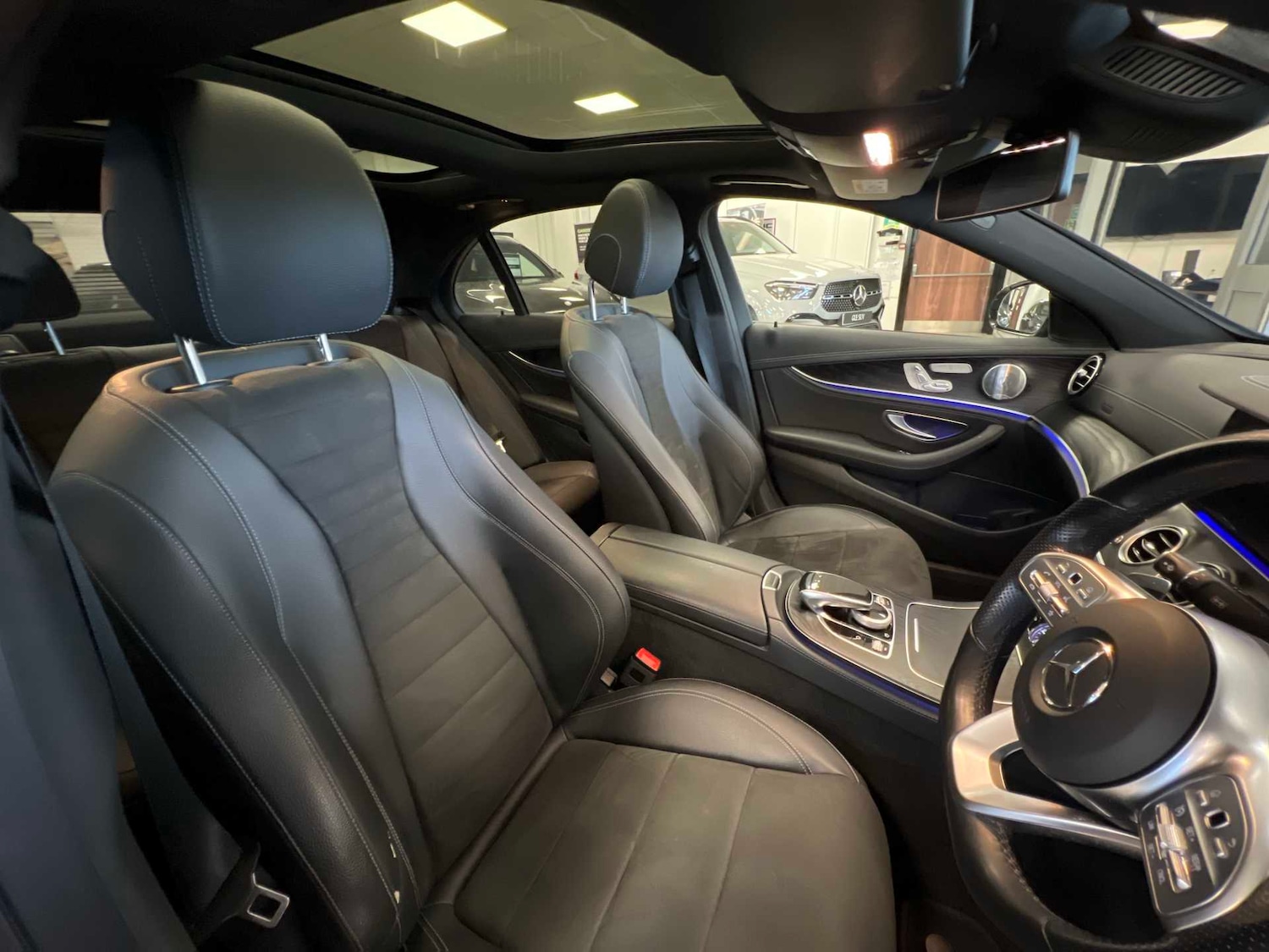 Used Mercedes-Benz E Class for sale - 77361491: Photo 30