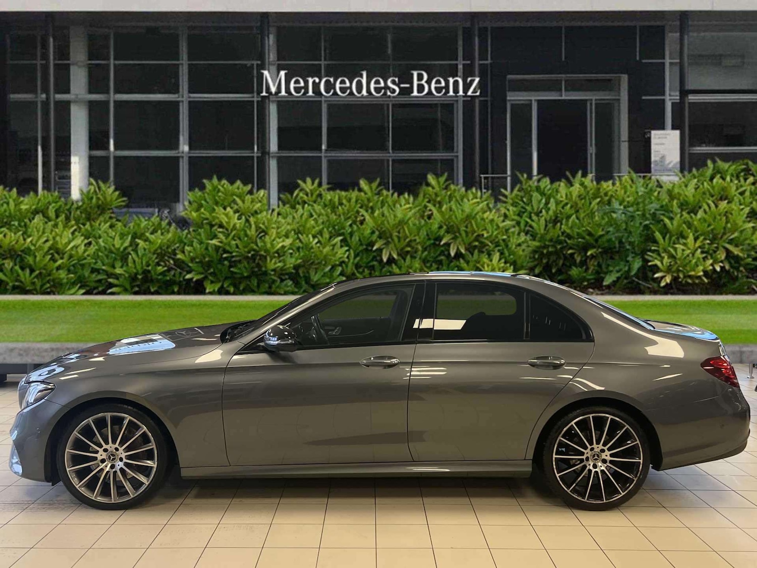 Used Mercedes-Benz E Class for sale - 77361491: Photo 6