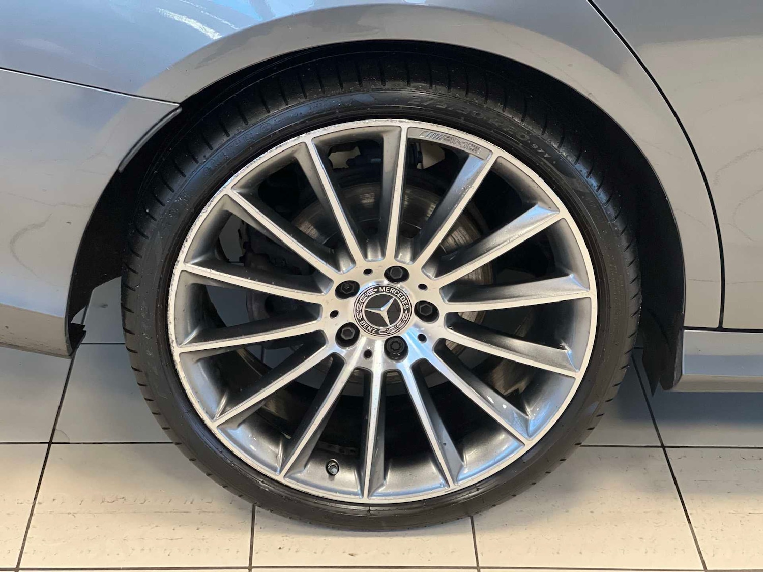 Used Mercedes-Benz E Class for sale - 77361491: Photo 9