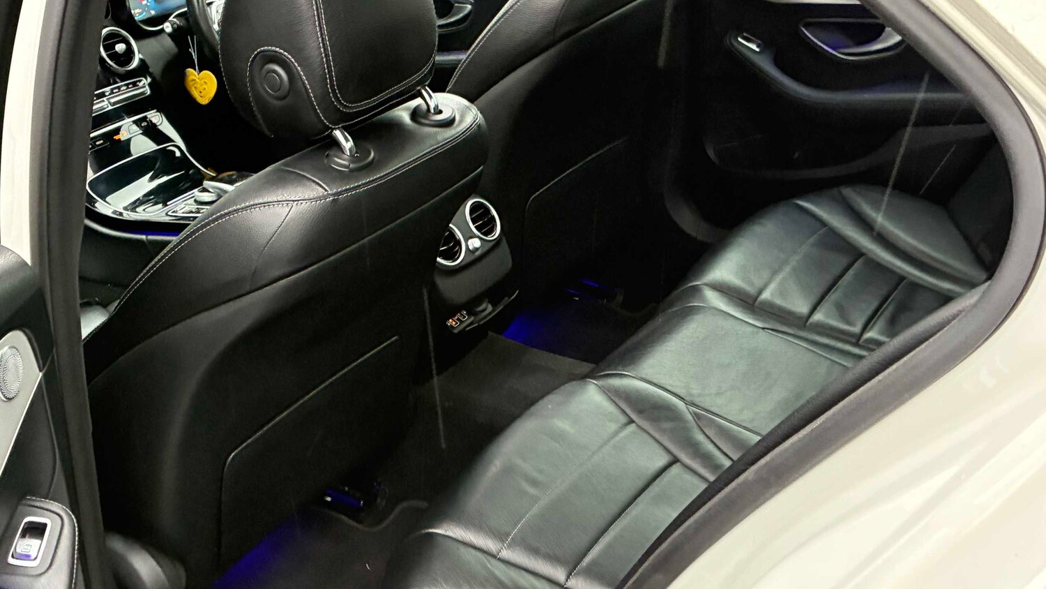 Used Mercedes-Benz C Class 2020 for sale - 77294280: Photo 17