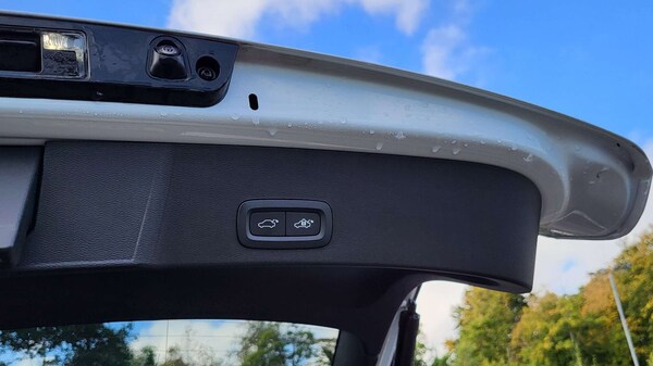 Used Volvo XC40 2023 for sale - 76063492: Photo 14
