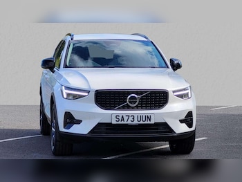 Volvo - XC40