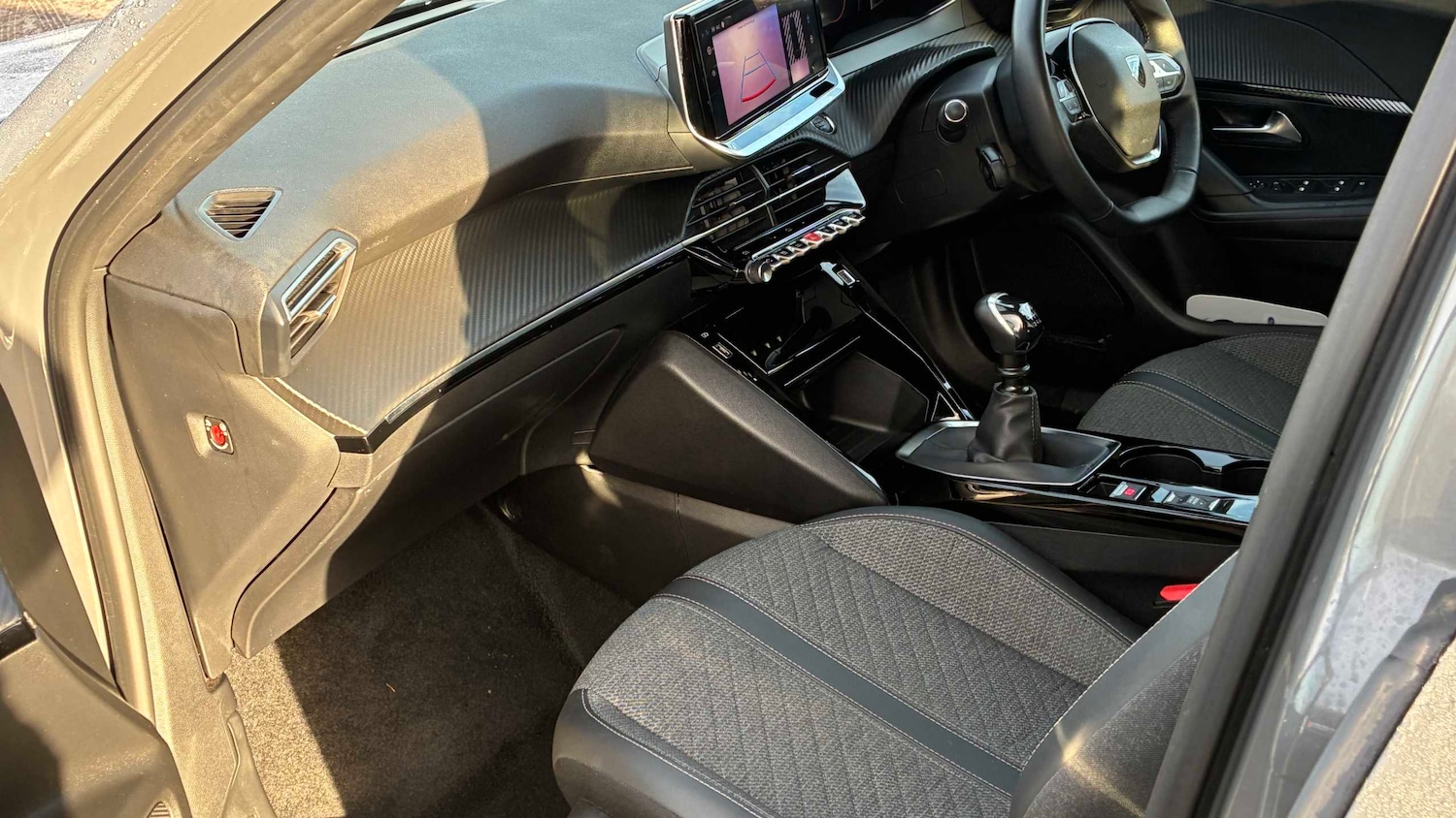 Used Peugeot 2008 2023 for sale - 77011252: Photo 15