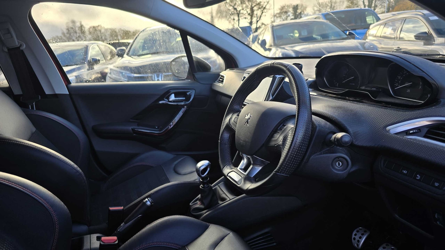 Used Peugeot 208 2018 for sale - 76564327: Photo 11