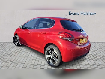 Used Peugeot 208 2018 for sale - 76564327: Photo