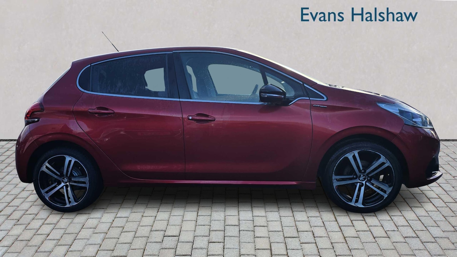 Used Peugeot 208 2018 for sale - 76564327: Photo 4