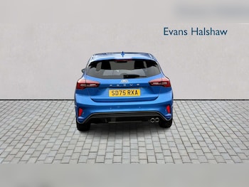 Used Ford Focus 2025 for sale - 77032121: Photo