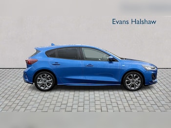 Used Ford Focus 2025 for sale - 77032121: Photo