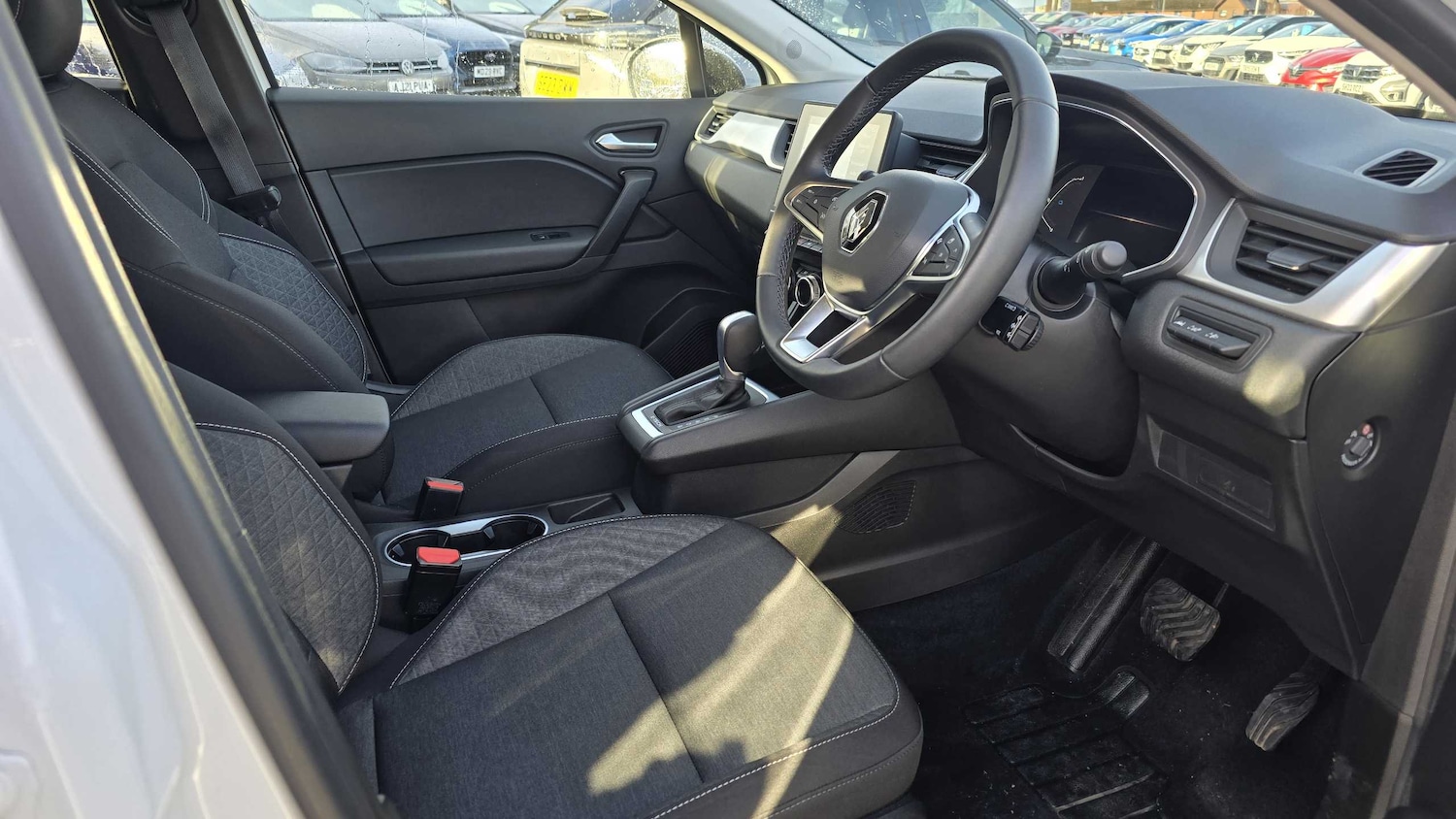 Used Renault Captur 2023 for sale - 77018841: Photo 15