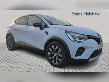 Used Renault Captur 2023 for sale - 77018841: Photo