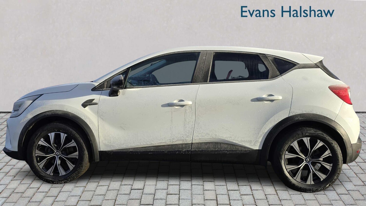 Used Renault Captur 2023 for sale - 77018841: Photo 6