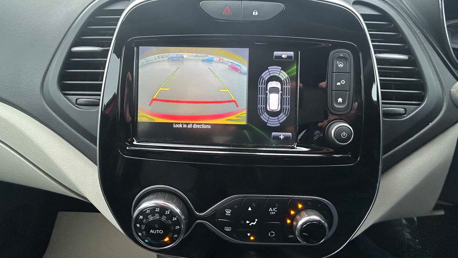 Used Renault Captur 2018 for sale - 77526868: Photo 11