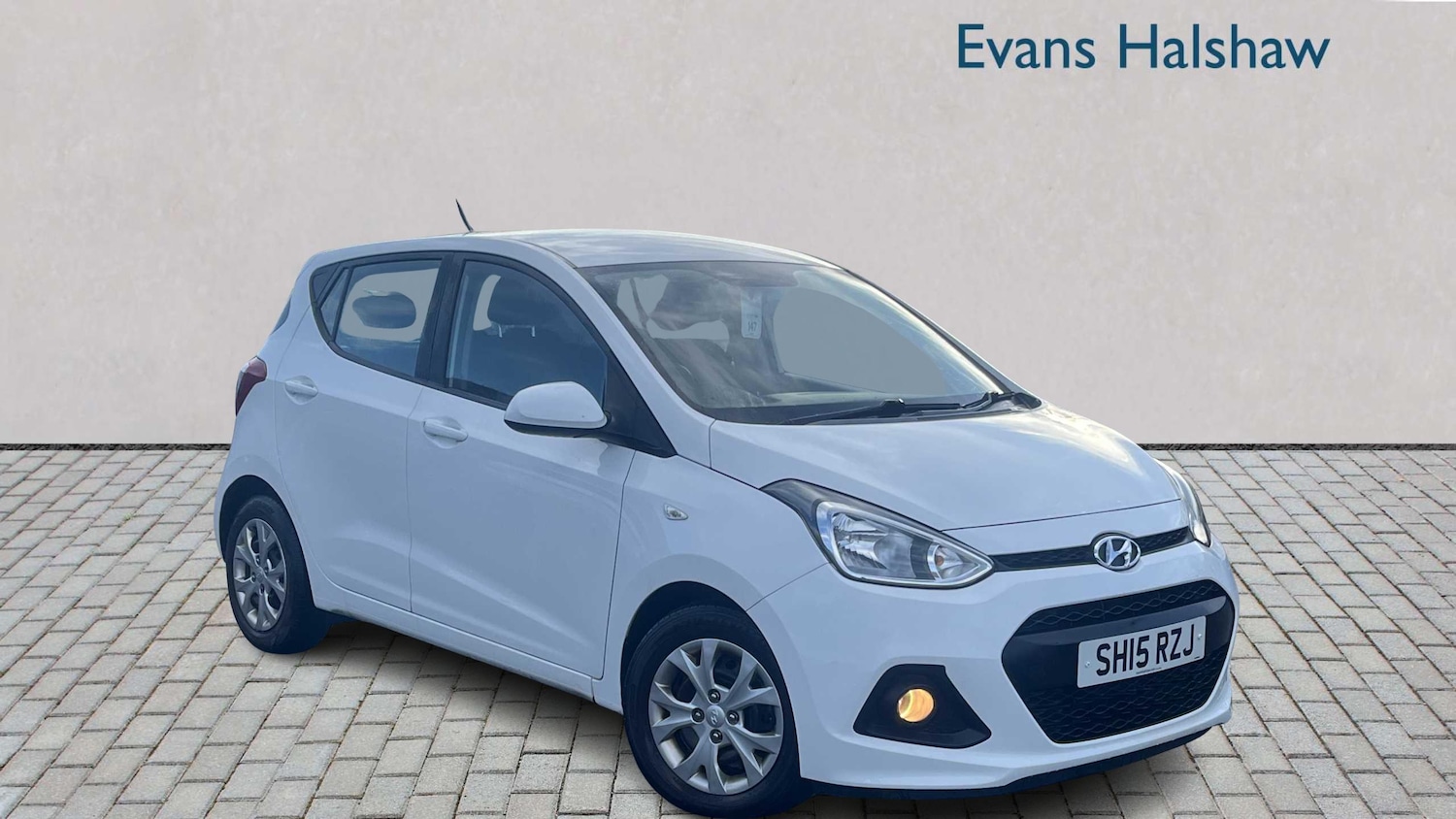 Used Hyundai i10 2015 for sale - 77361366: Photo 1