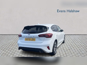 Used Ford Focus 2025 for sale - 76889756: Photo