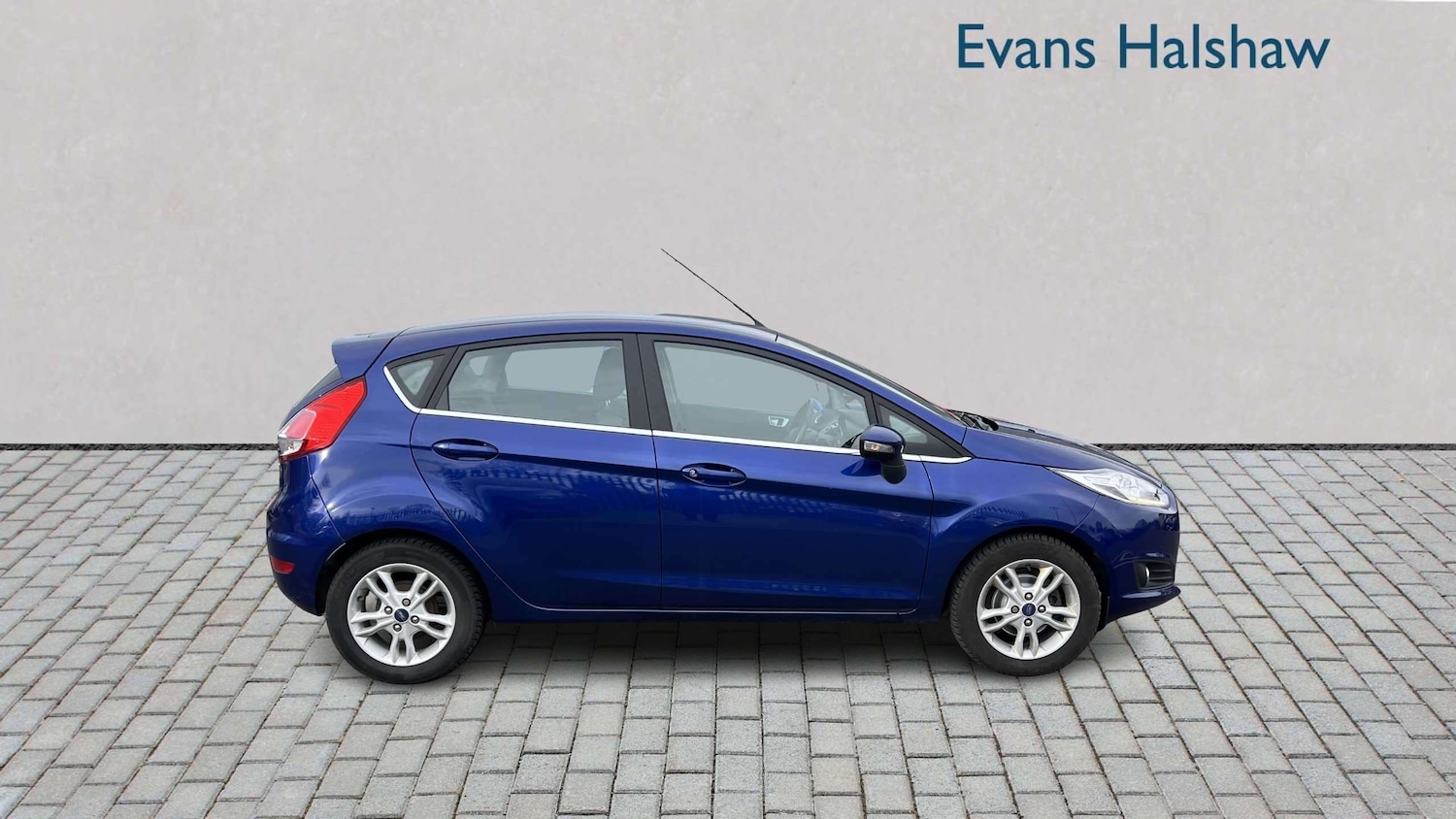 Used Ford Fiesta 2017 for sale - 77995939: Photo 4