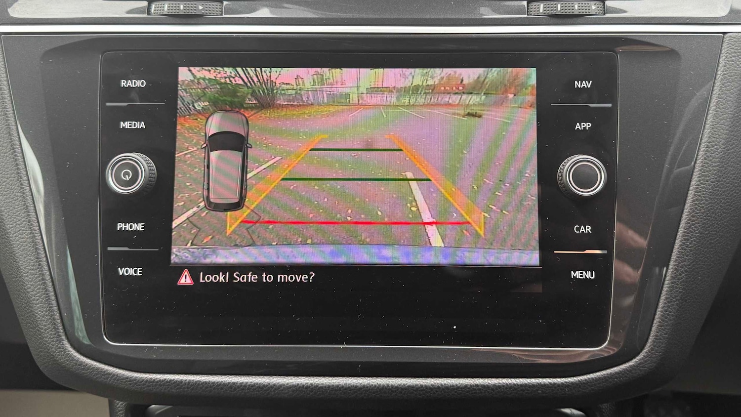 Used Volkswagen Tiguan 2019 for sale - 76732376: Photo 17