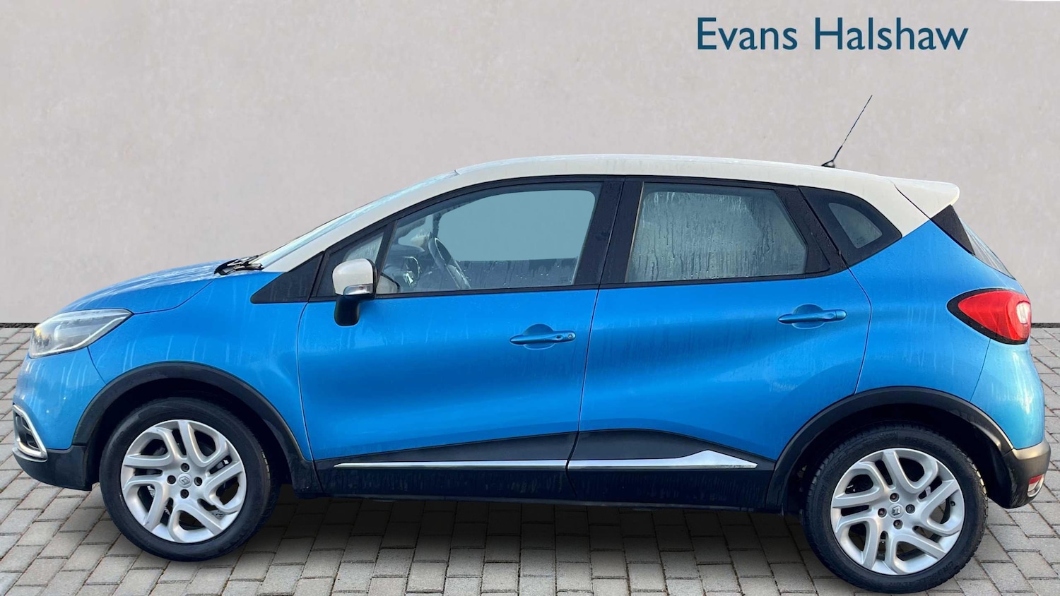 Used Renault Captur 2015 for sale - 76789209: Photo 3