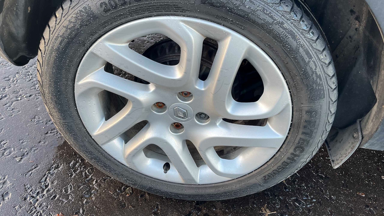 Used Renault Captur 2015 for sale - 76789209: Photo 6