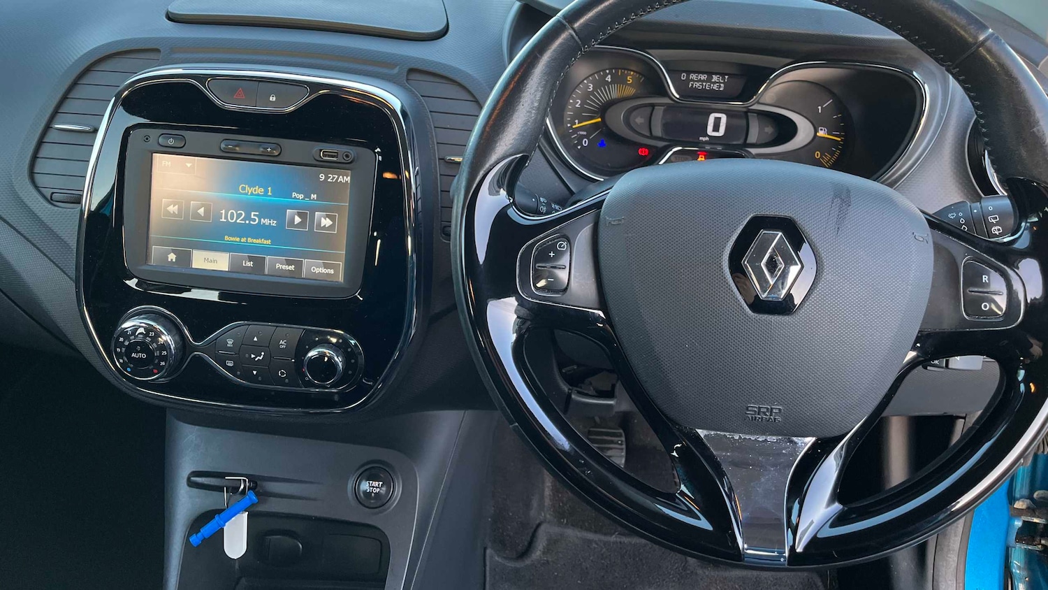 Used Renault Captur 2015 for sale - 76789209: Photo 8