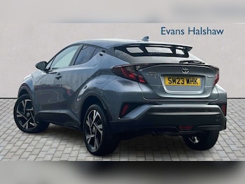 Used Toyota C-HR 2023 for sale - 79282392: Photo