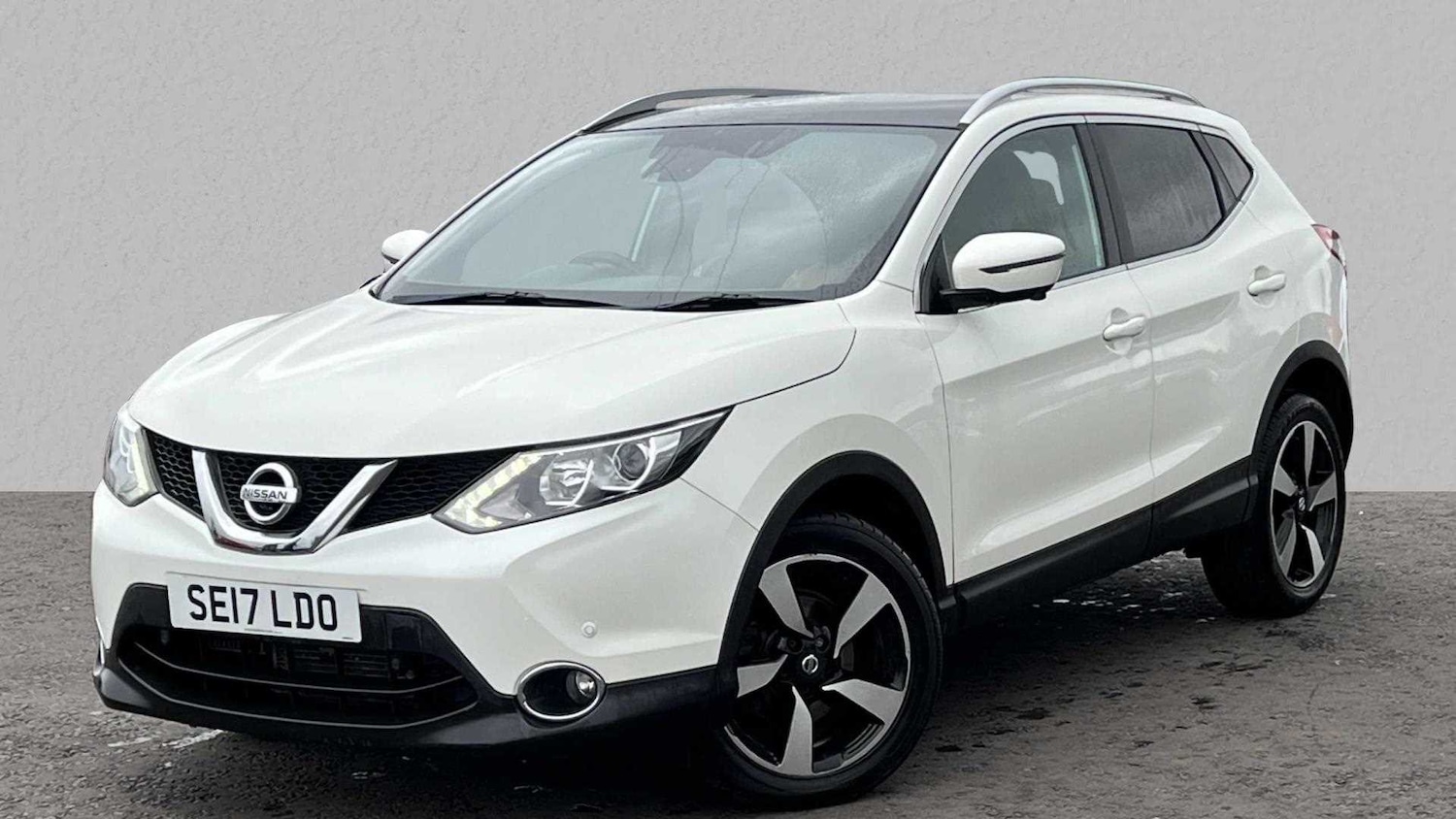 Used Nissan Qashqai 2017 for sale - 76851557: Photo 3