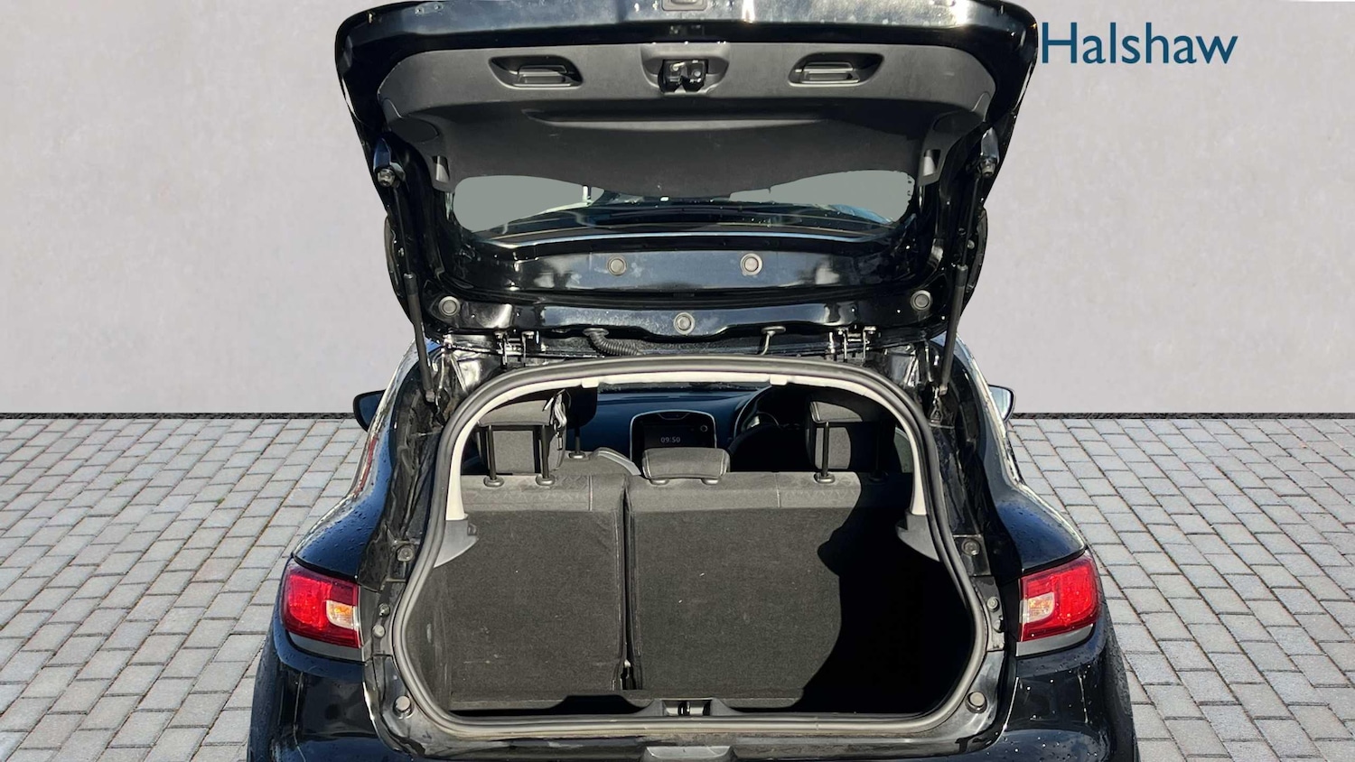 Used Renault Clio 2015 for sale - 76411262: Photo 13