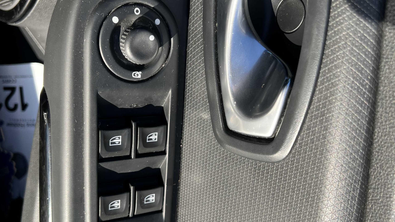 Used Renault Clio 2015 for sale - 76411262: Photo 19