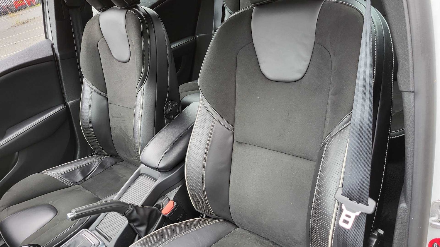 Used Volvo V40 2017 for sale - 76851555: Photo 15