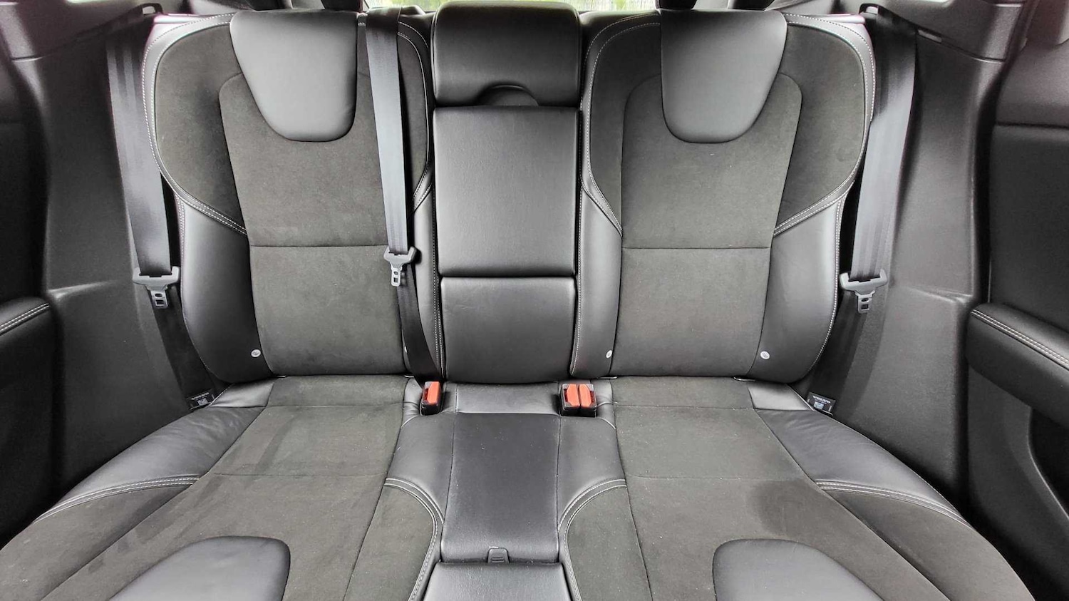 Used Volvo V40 2017 for sale - 76851555: Photo 16