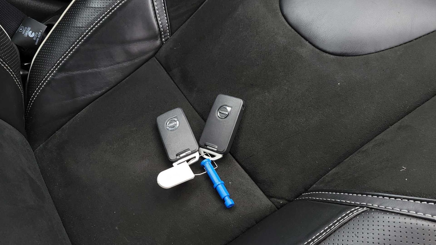 Used Volvo V40 2017 for sale - 76851555: Photo 28