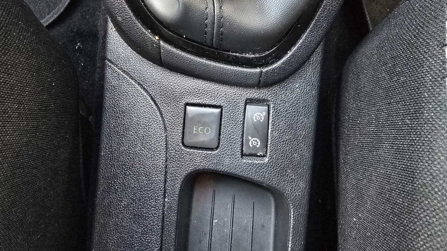 Used Renault Clio 2017 for sale - 76745980: Photo 19