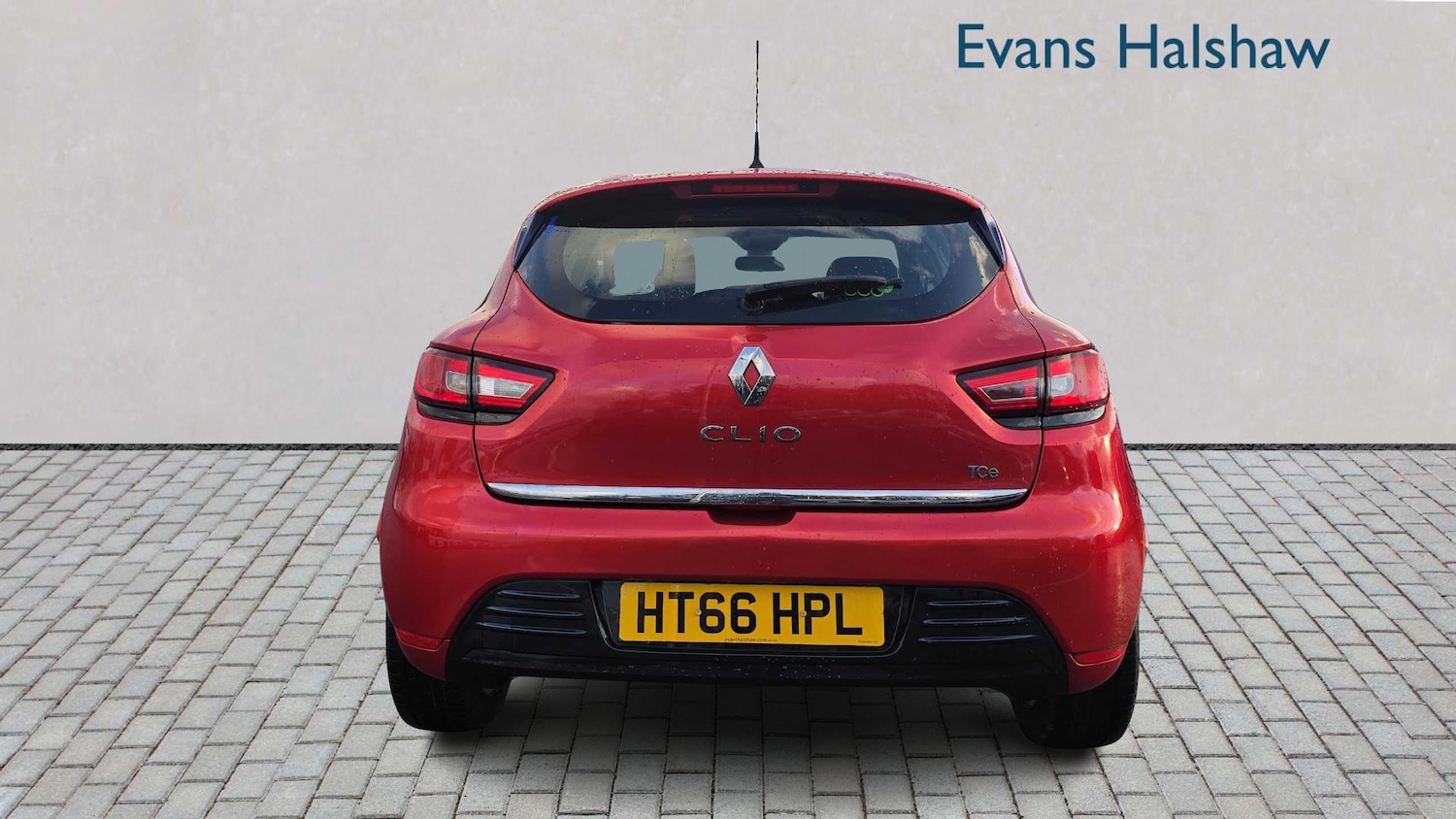 Used Renault Clio 2017 for sale - 76745980: Photo 7
