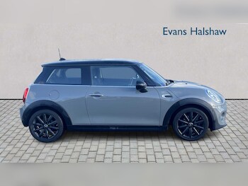 Used MINI Hatch 2018 for sale - 77219520: Photo