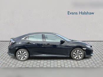 Used Honda Civic 2017 for sale - 79541864: Photo