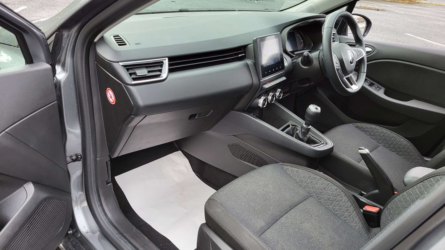 Used Renault Clio 2022 for sale - 76169990: Photo 17