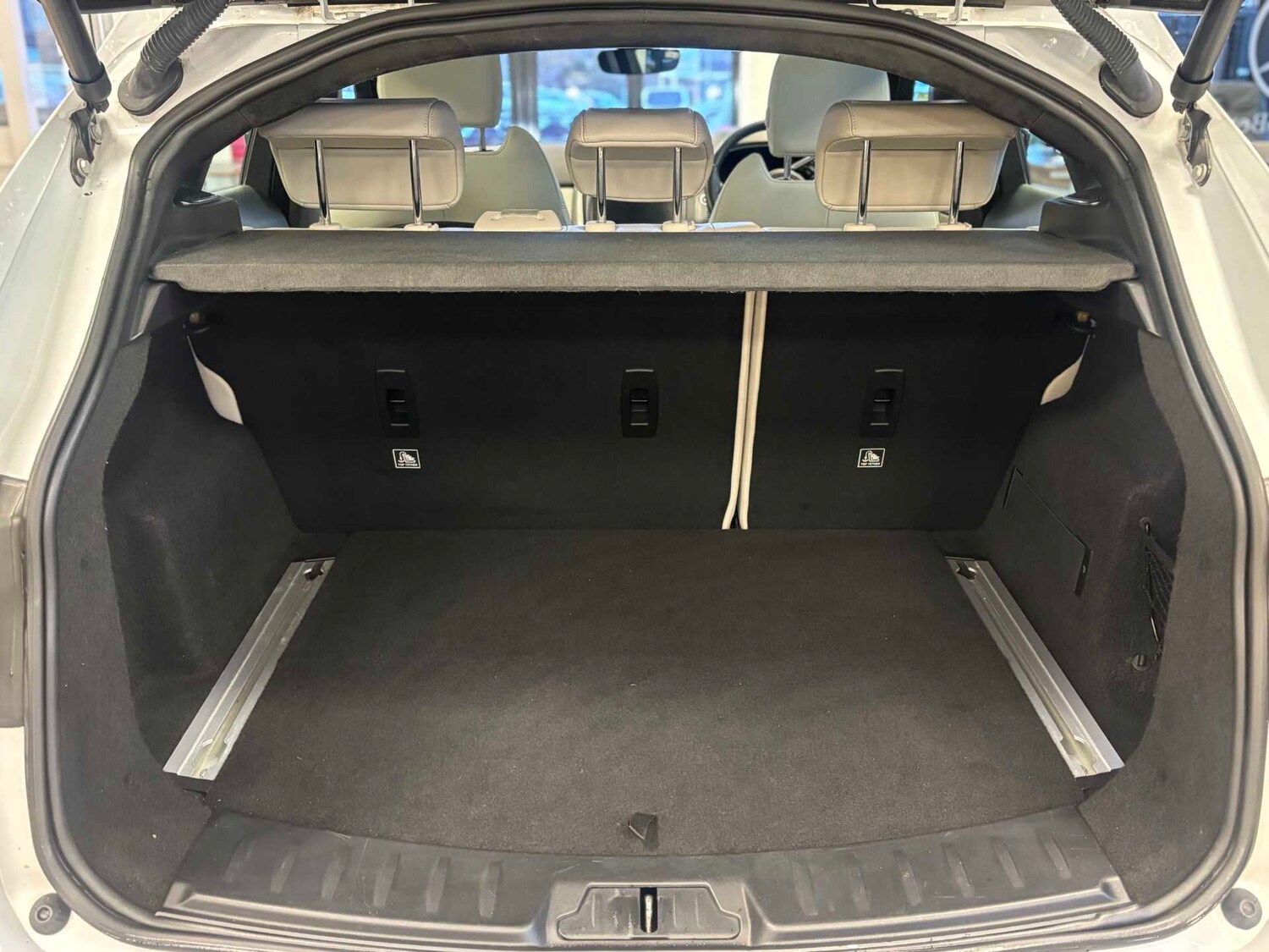 Used Jaguar E-Pace 2017 for sale - 77082991: Photo 32