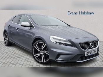 Used Volvo V40 2018 for sale - 78925432: Photo