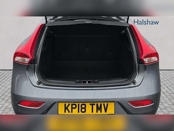 Used Volvo V40 2018 for sale - 78925432: Photo
