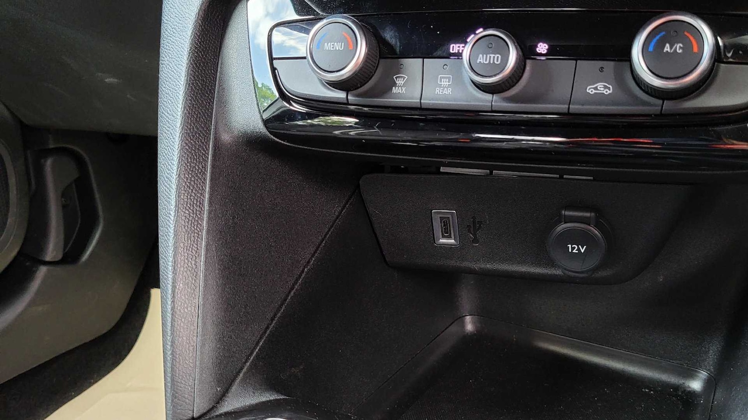 Vehicle 28
