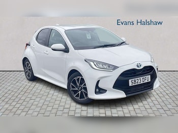 Used Toyota Yaris 2023 for sale - 79579822: Photo