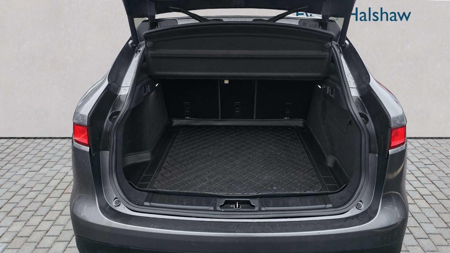 Used Jaguar F-Pace 2017 for sale - 77044198: Photo 12