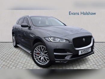 Used Jaguar F-Pace 2017 for sale - 77044198: Photo